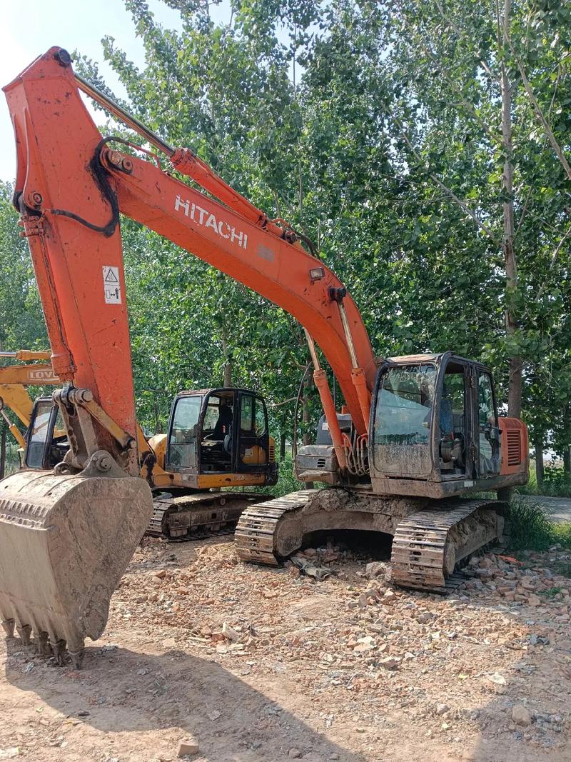 Used Hitachi ZX200 Excavator