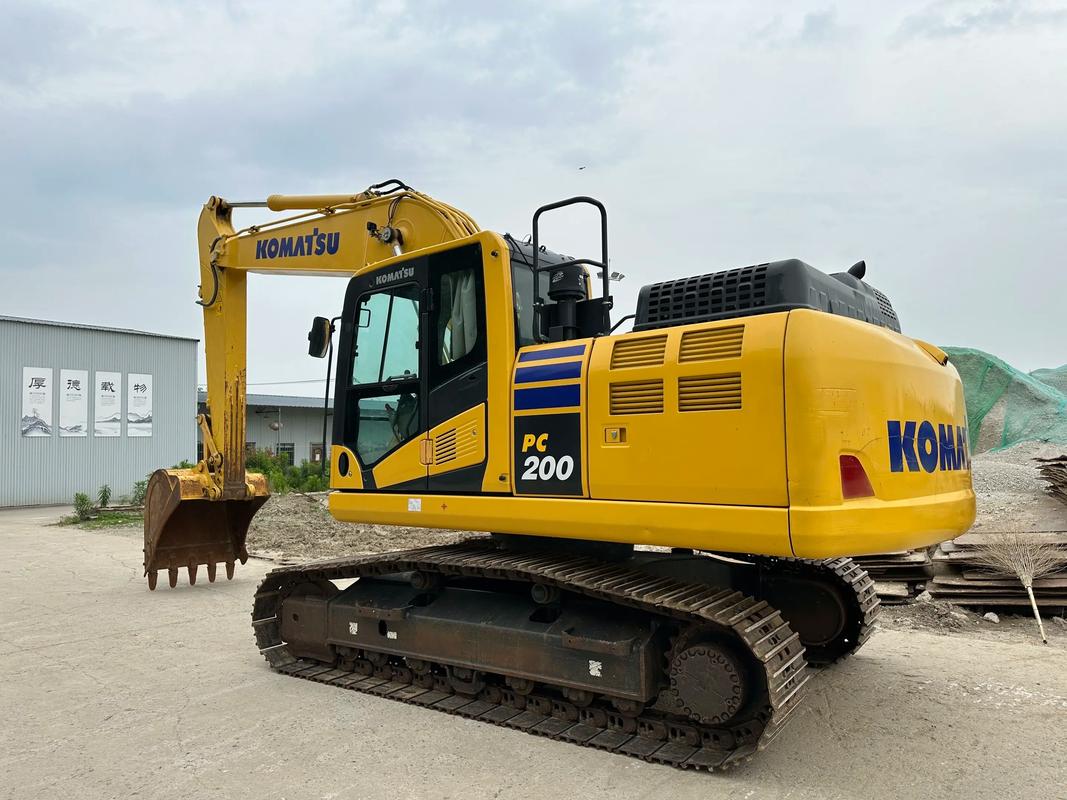 Komatsu PC200 Used Excavator Price Guide: What Does a Used PC200 Cost in 2025?