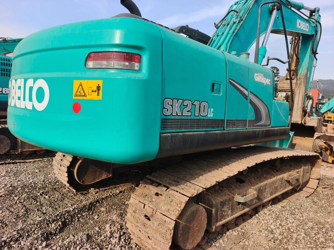 Used Kobelco SK210 Excavator